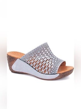 NEW Bonavi Handcrafted Leather Wedge Sandals